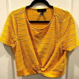 Plus Stripe Crop Top With Center Knot Design - Yellow 2XL